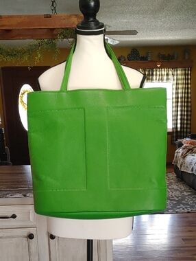 Isaac Mizrahi Bright Green Leather Tote with Front Patch Pockets